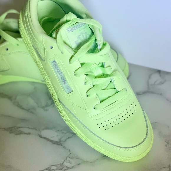 Reebok + Aritzia Collab Sneakers (NWOT) - Picture 2 of 6